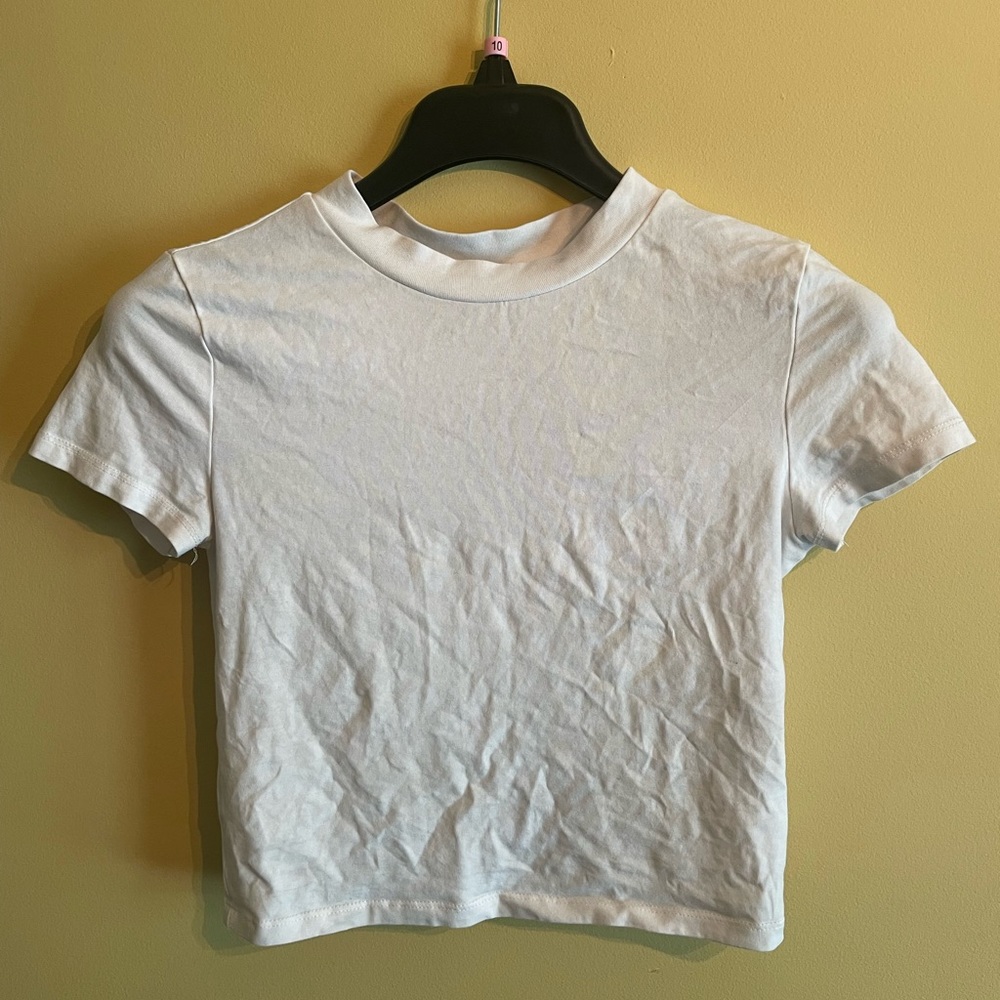 cropped plain white tee